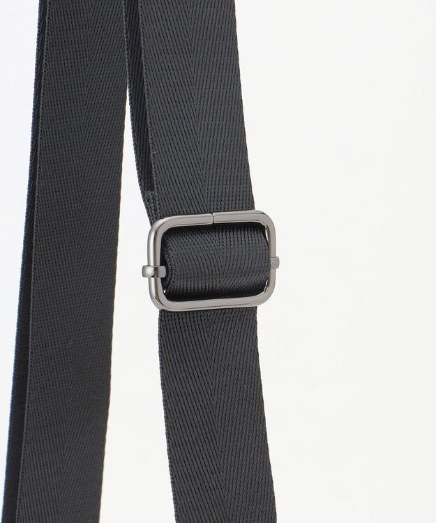 Y'SACCS 【Y’SACCS vous et】メタリックポシェット ブラック