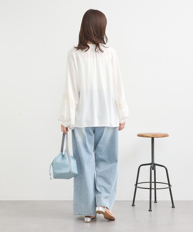 earth music&ecology レーヨンレースデザインシャツ Off White