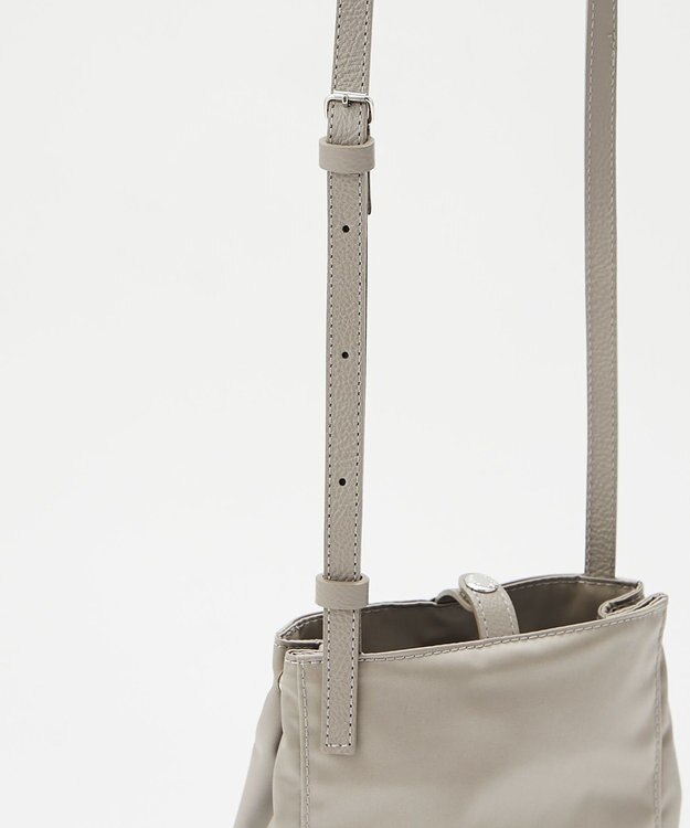 russet ＜長財布がちょうど入る＞ナイロンミニショルダーバッグ(Z-215) Gray