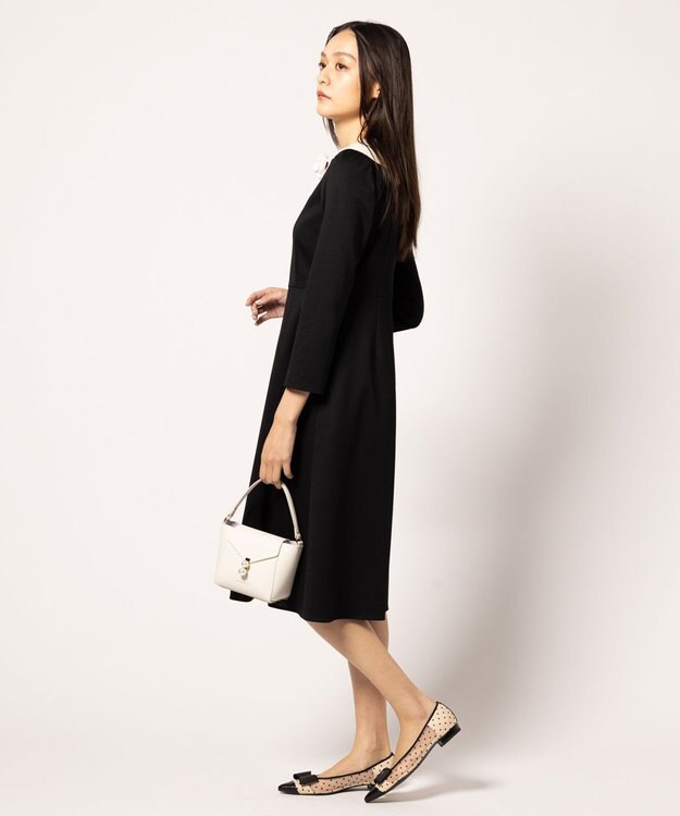 TOCCA 【大人百花掲載】INNOCENCE LEATHER POCHETTE ポシェットバッグ オフ系