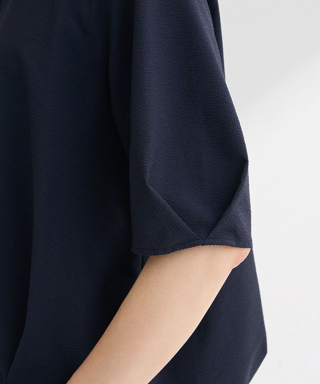 Green Parks 表面感裾タックブラウス Dark Navy