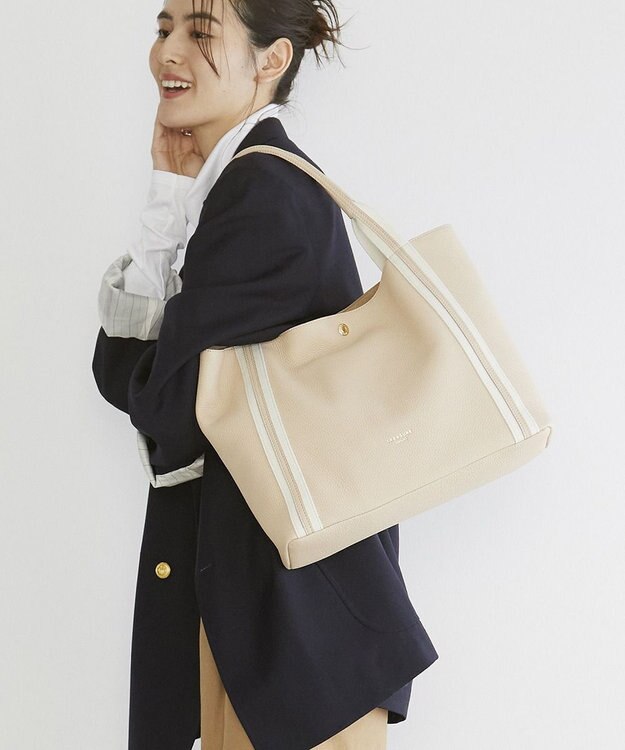 TOPKAPI 【TREASURE TOPKAPI】ソフトシュリンク テープコンビ A4 トート バッグ ペールベージュ