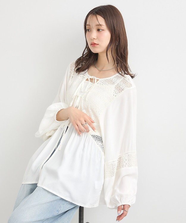 earth music&ecology レーヨンレースデザインシャツ Off White