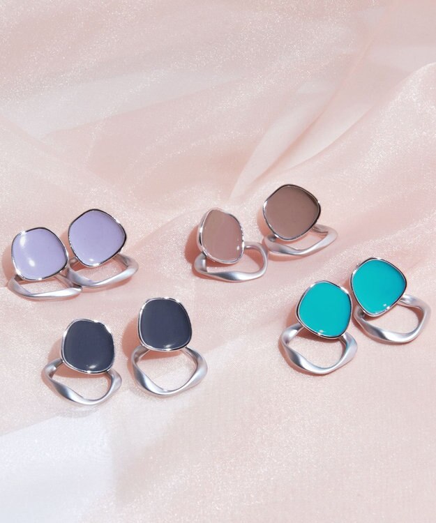 Tiaclasse カラーメタルリングピアス ゴールド×ブラック