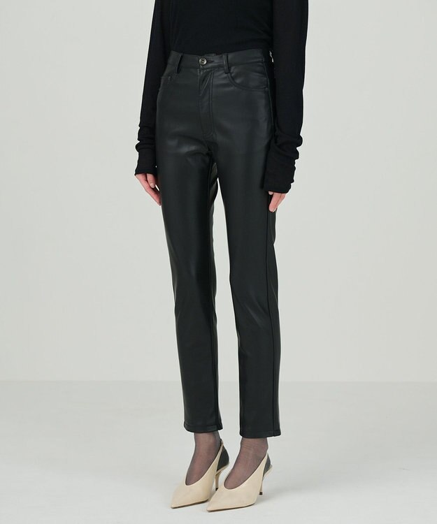 GRACE CONTINENTAL フェイクレザースリムstパンツ ブラック