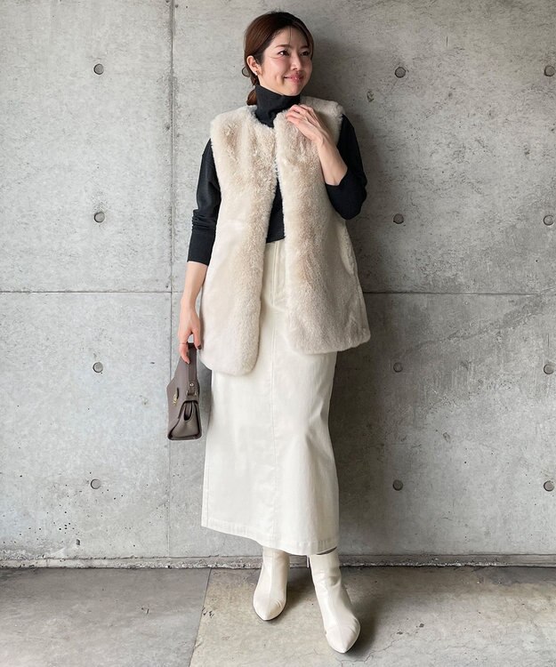 UNFILO マイビューティーニット タートルネック チャコール