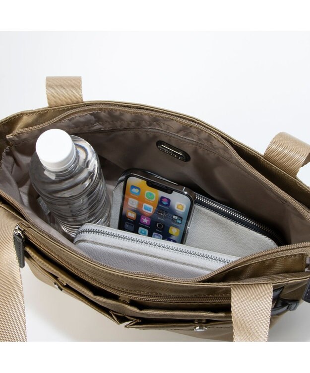 LA BAGAGERIE フロントポケット　スクエアナイロントート ベージュ