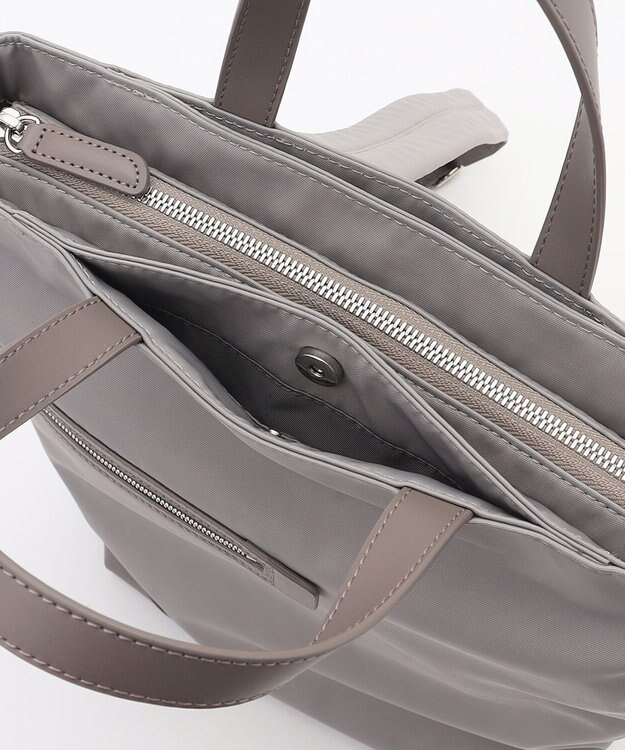 Y'SACCS アシメファスナーポケットリュック グレージュ