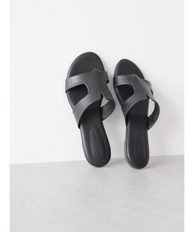 AMERICAN HOLIC カットアウトトングサンダル Black