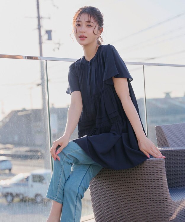 Tiaclasse 【洗える】バンドカラーティアードシャツチュニックブラウス ネイビー