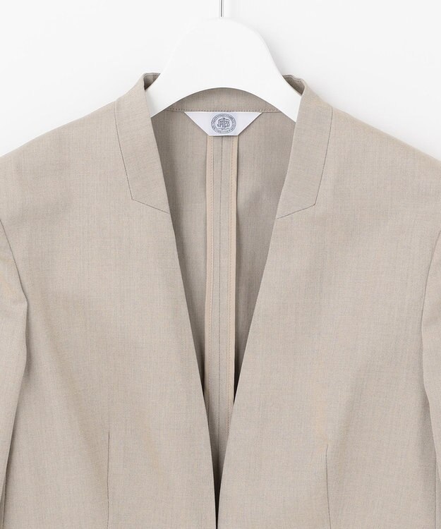 J.PRESS LADIES 【洗える・撥水・防汚】コットンFITTYシャーク ノーカラー ジャケット ベージュ系