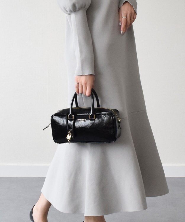 INTER-CHAUSSURES 【CHRISTIAN VILLA】レザーハンドルハンドバッグ ブラック