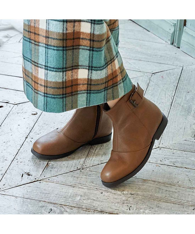 ing <ing>【WEB限定】ベルトデザインショートブーツ ブラウン