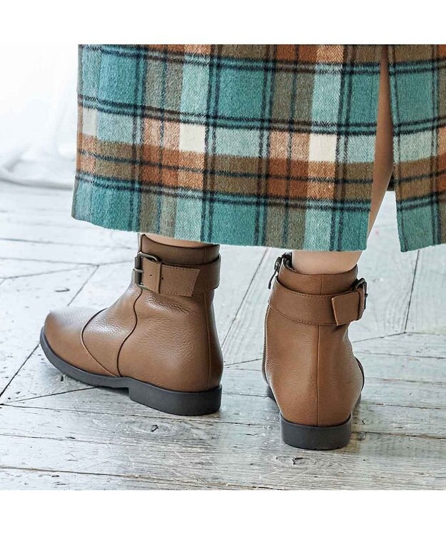 ing <ing>【WEB限定】ベルトデザインショートブーツ ブラウン