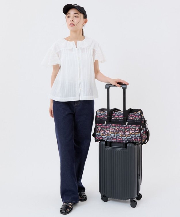 LeSportsac DELUXE MED WEEKENDER/NYCスクリプトブラック NYCスクリプトブラック