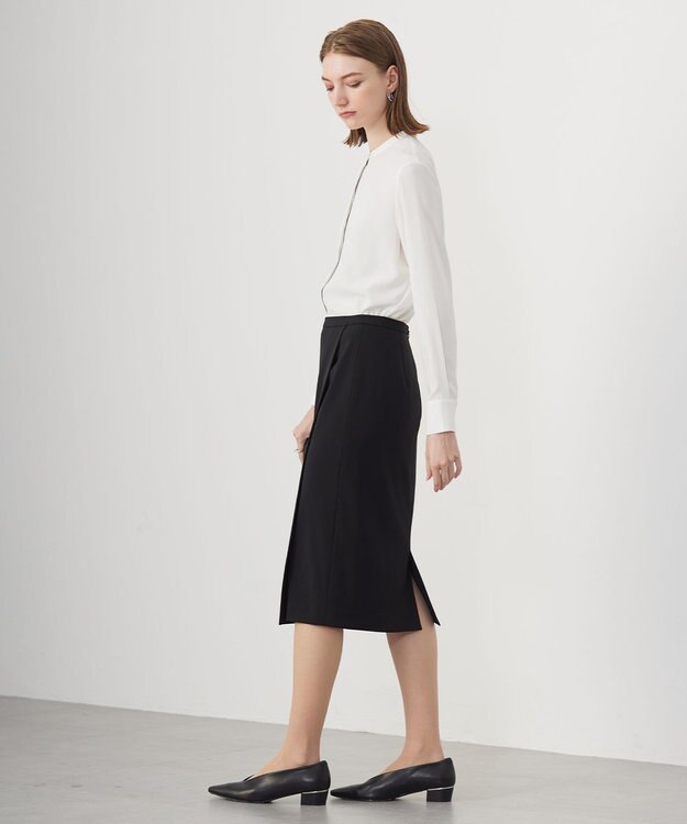 ICB L 【UVケア・速乾・洗える】BackSatinAmunzen バンドカラーブラウス オフホワイト系［シルバー配色］