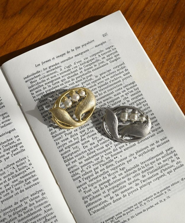 Pisceans メイリリーブローチ マットゴールド