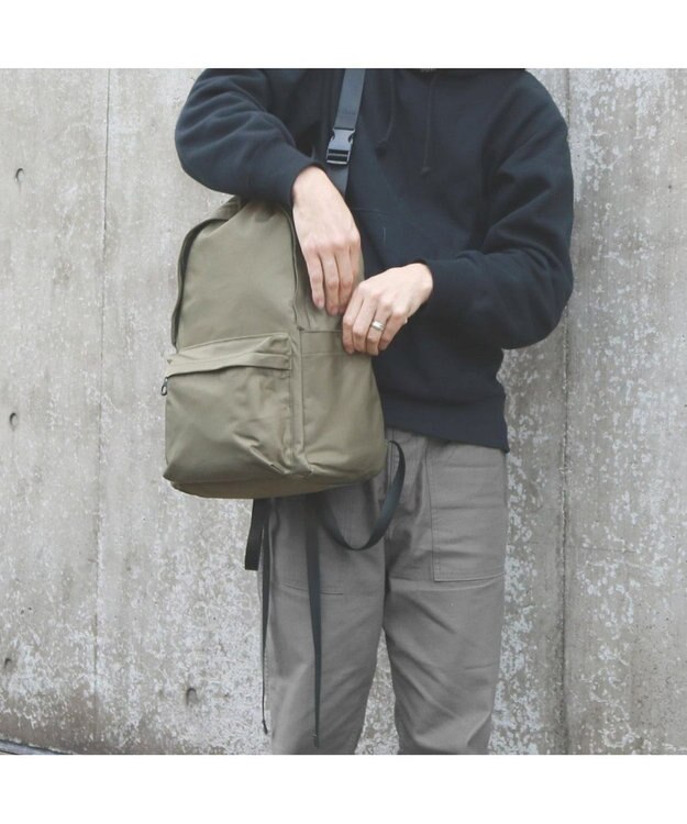 UNBILLION カシュカシュ cachecache / 【WEB限定】ユニセックスで使えるシンプル好きさんのための11ポケットリュック カーキ