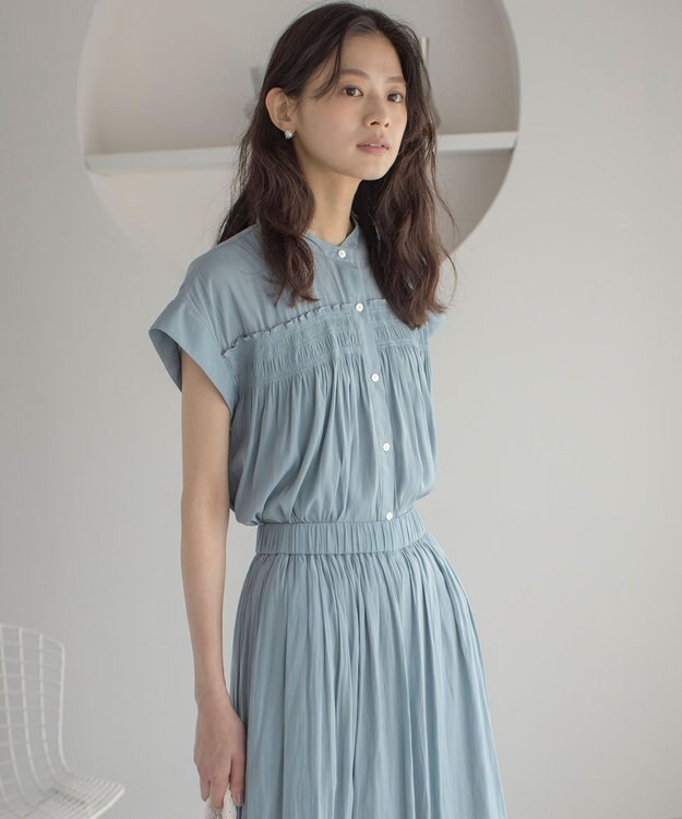 組曲 L ギャザーライトデシンシャーリング ブラウス スモーキーミント系