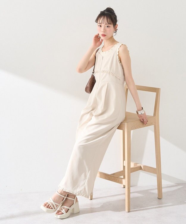 earth music&ecology ミニフリルフロントジップロンパース Ivory