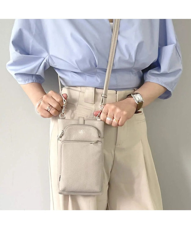 PELLE BORSA スリムポシェット Comfy 6701 スモーキーホワイト