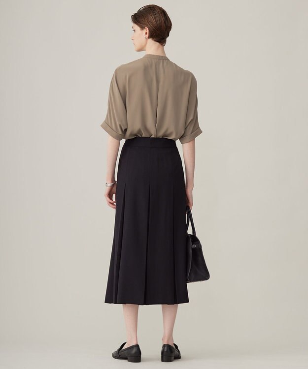 ICB 【新色追加・接触冷感・UVケア・速乾・洗える】BackSatinAmunzen 5分袖バンドカラーブラウス フォーン系