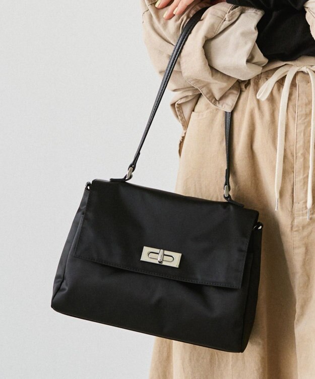 russet クラウズナイロンフラップミニトートバッグ(CE-1689) Black