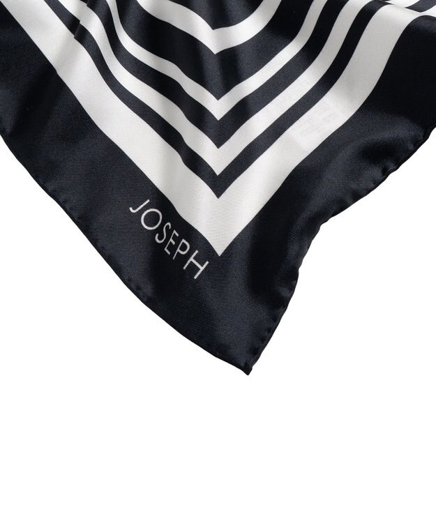 JOSEPH ラージシルクスカーフ Zenza Black/white