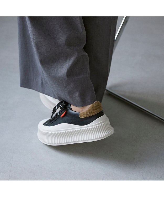 MODE ET JACOMO <carino>デザインソールスニーカー ブラック