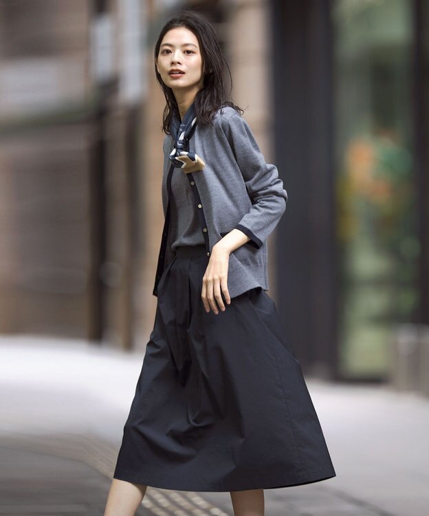 J.PRESS LADIES S 【洗える】グレイス メモリータフタ タック スカート ネイビー系