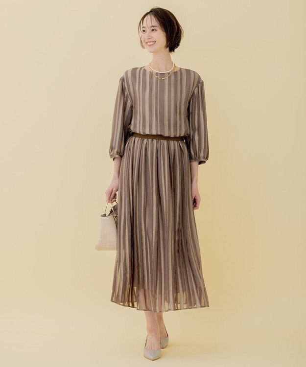 自由区 【XSサイズ～/洗える/セット可】オパールストライプ ブラウス キャメル系