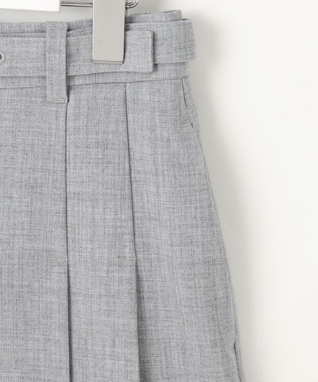 23区GOLF 【WOMEN】ベルト付き プリーツスカート ライトグレー系