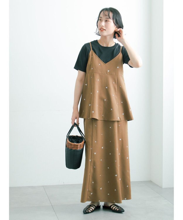 Te chichi 小花柄刺繍台形スカート ブラウン