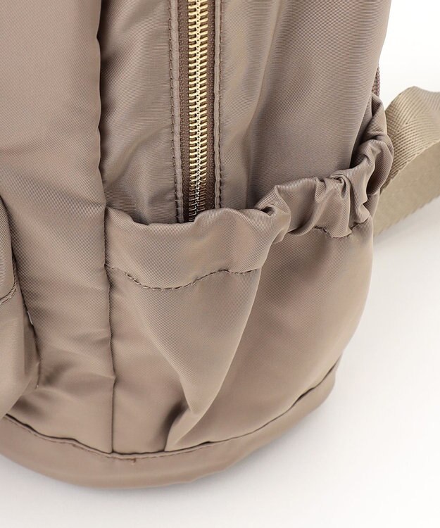 LA BAGAGERIE 【MONICA】13ポケットナイロンリュック グレージュ