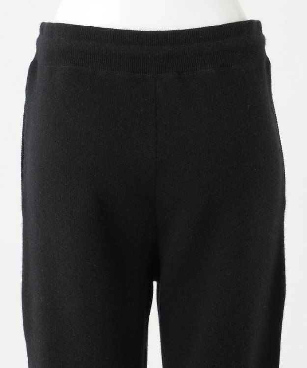23区 【R(アール)】ウールカシミヤ ニットパンツ ブラック系