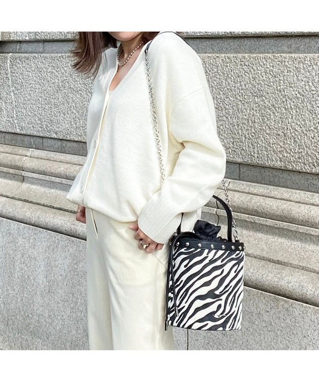 LA BAGAGERIE 【インスタグラマー chiyoさん×LA BAGAGERIE】チェーンバケツバッグ ゼブラ