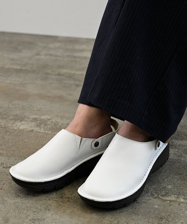 Pointer 本革2WAYサボサンダル ホワイト