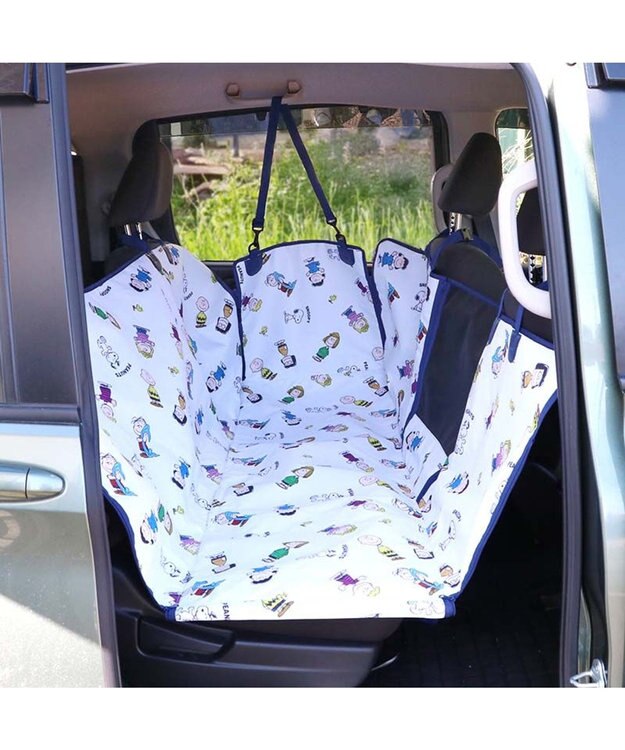 PET PARADISE スヌーピー ドライブシート 後部座席 《フレンズ柄》 ホワイト
