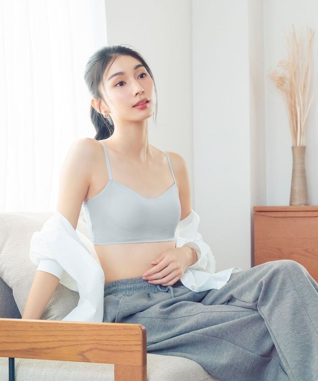 Wing ノンワイヤーブラ ラク きれいなバストシルエット さらっと快適 【シンクロハーフトップ】 ブラトップ 3Lまで対応 大きいサイズ KB1040 ウイング／ワコール グレー