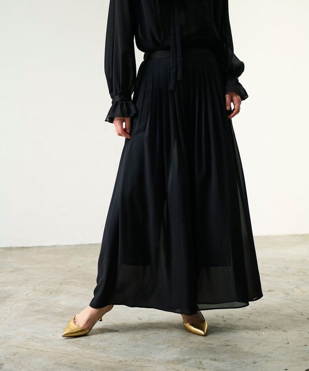 GRACE CONTINENTAL シアープリーツパンツ ブラック