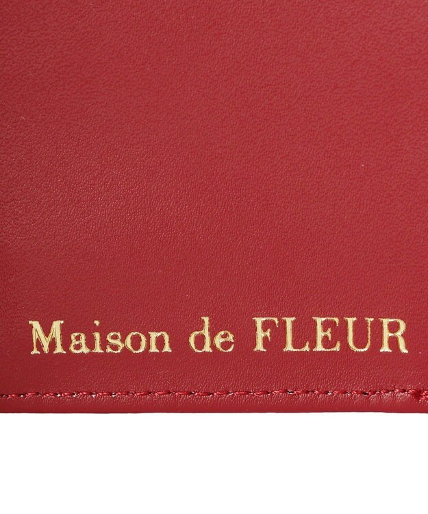 Maison de FLEUR いちご柄ウォレット Red