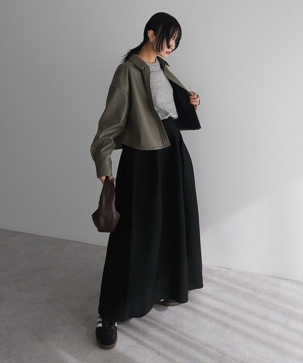 Green Parks ショート丈フェイクレザーシャツ Gray Beige