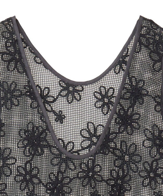 earth music&ecology コード刺繍ベスト Black