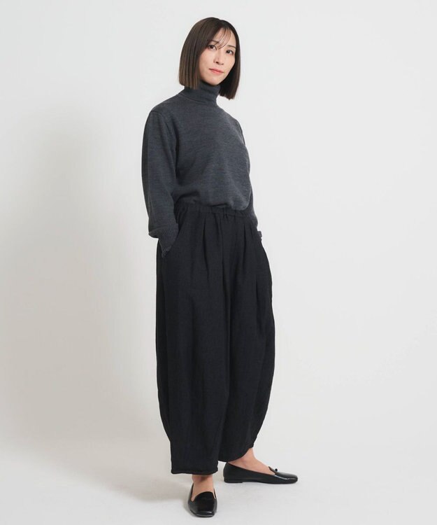 muuc 〈軽やかな尾州産リネンウール〉裾タックワイドパンツ  ロングシーズン 秋冬春 ウエストゴム有り ゆったりシルエット セットアップ可能  裏地有り ブラック