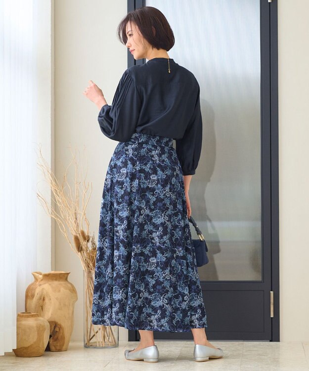 自由区 【洗える】エアーフロストタンブラー ブラウス ネイビー系