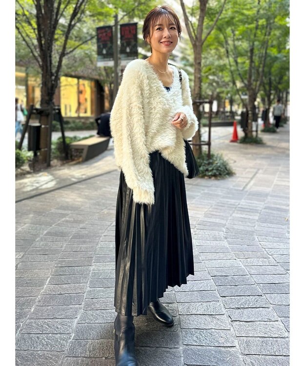 Green Parks フェザーＶネックニットプルオーバー Ivory