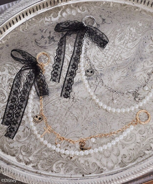 earth music&ecology ナイトメア／レースリボン付きチャーム Gold