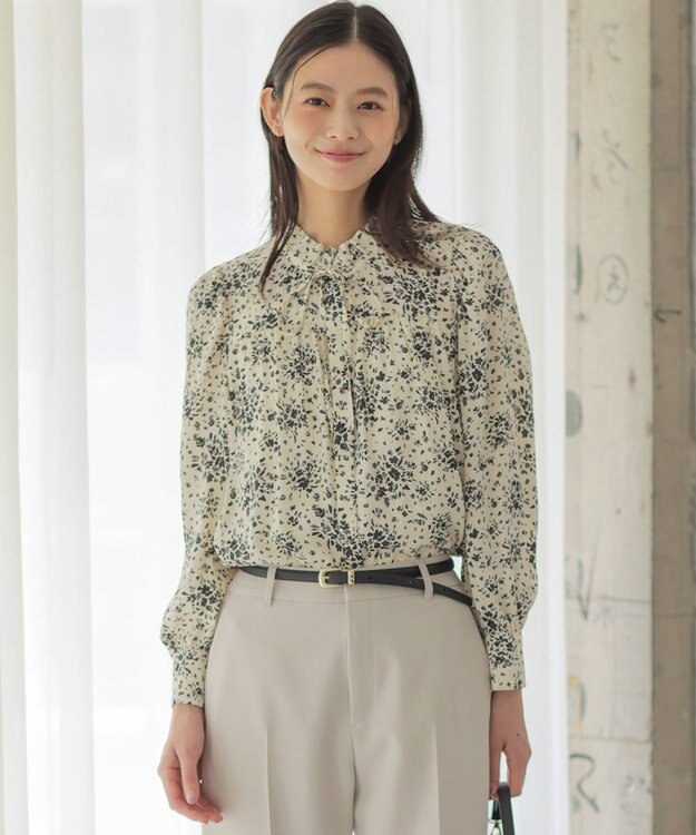 組曲 モザイクフラワープリント ブラウス アイボリー系5