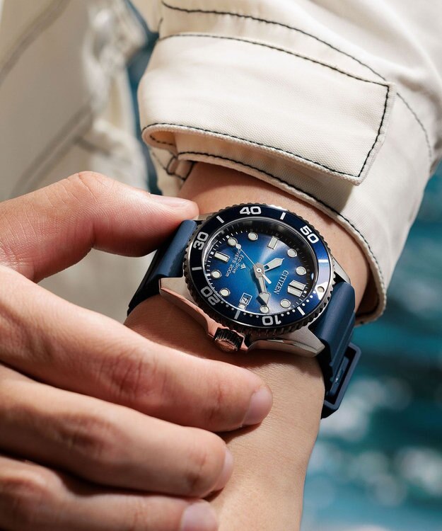 CITIZEN 【200m潜水用防水】光発電エコ・ドライブ ダイバーズウオッチ BN0267-04L ブルー
