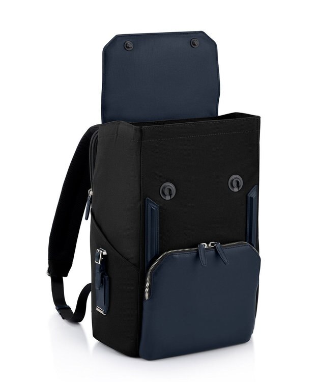 TUMI JARVIS フラップ・バックパック ブラック/ネイビー